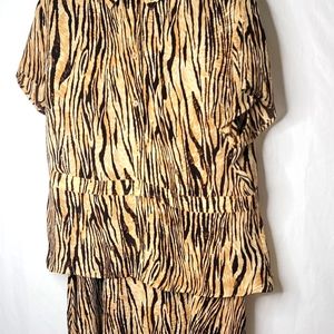 Women's Nygard Collection brand skirt 2 piece set.